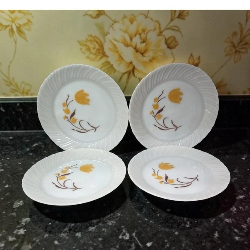 Termocrisa Milk Glass Dinner Plates, Set of 4, Vintage Yellow Floral Dinnerware